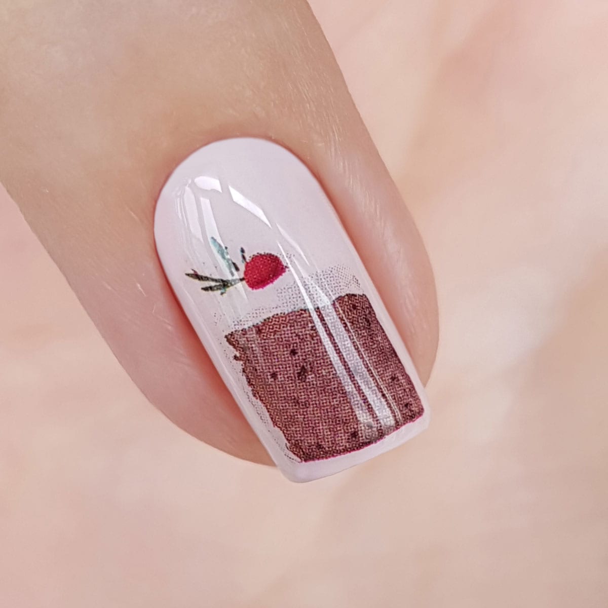 маникюр к кексиками