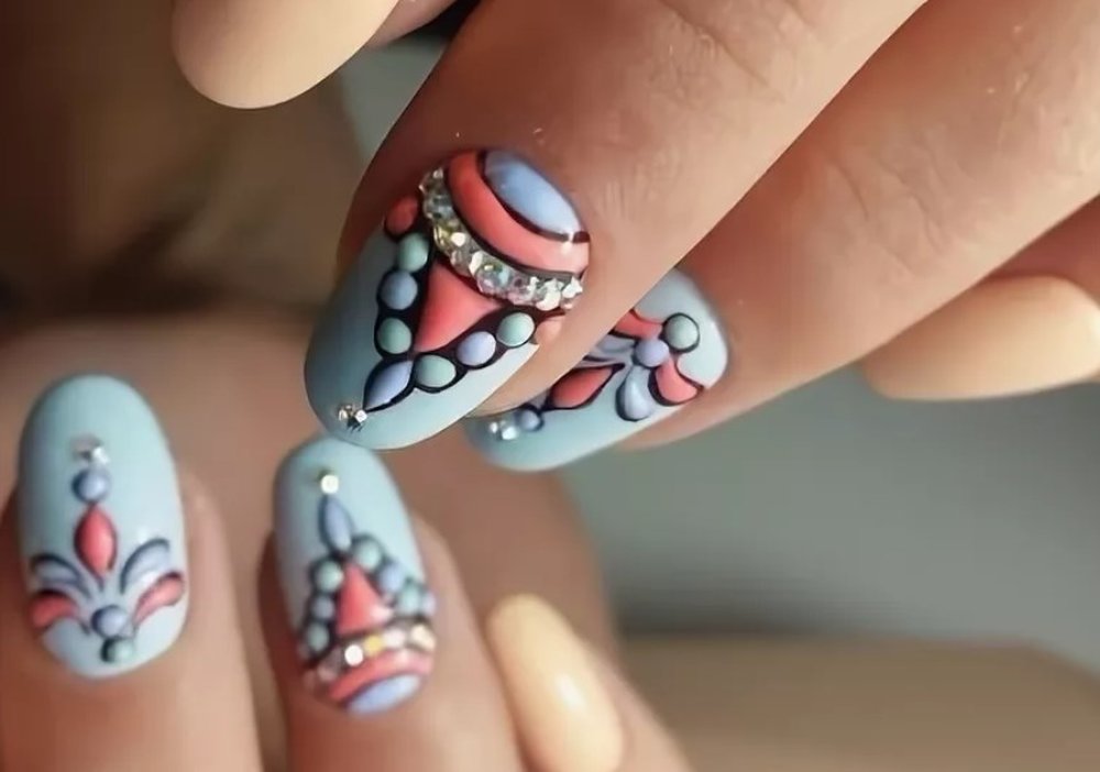 Как выглядит Маникюр Sweet bloom