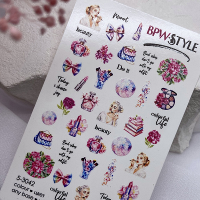 Слайдер-дизайн Beauty из каталога Цветные на любой фон, в интернет-магазине BPW.style